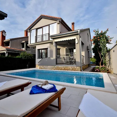 Superior 4 Antea With Pool Jacuzzi, Zadar